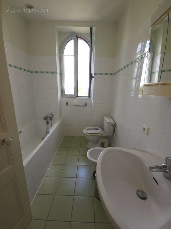 Maison à SAINT-GERMAIN-LES-BELLES