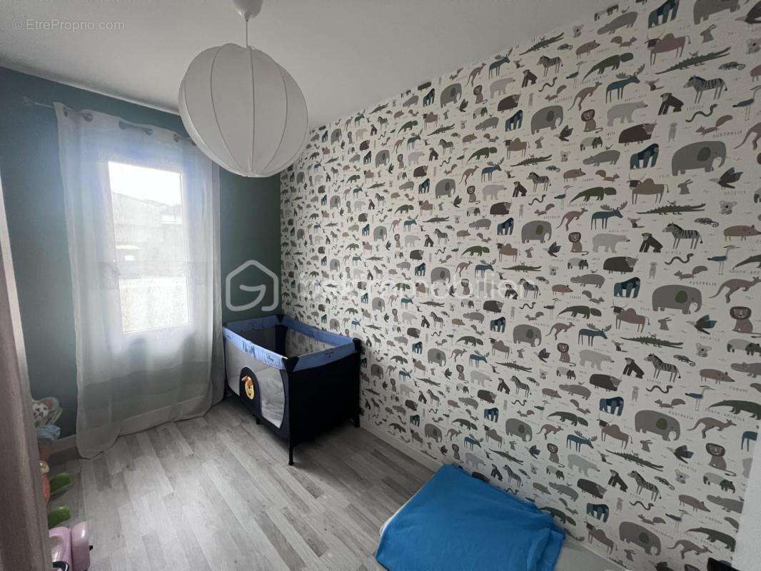 Maison à SAINT-SEURIN-SUR-L'ISLE