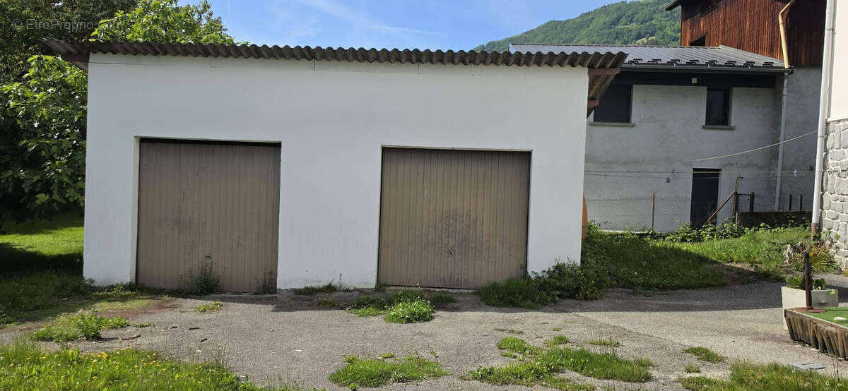 Maison à TOURS-EN-SAVOIE