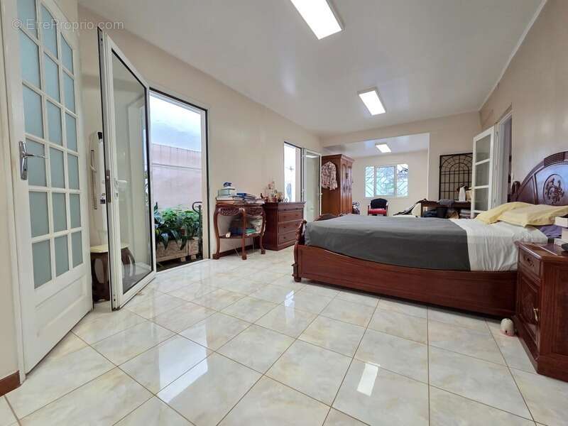 Maison à SAINT-DENIS