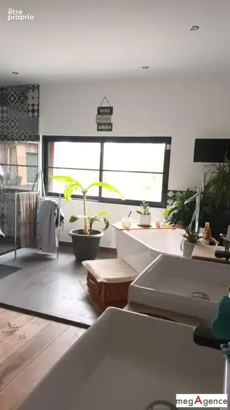 Doudelainville : Loft 145m², 2 Chb, 1840m² - photo 5