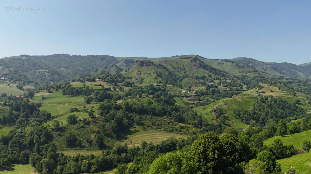 Maison à SAINT-CIRGUES-DE-JORDANNE