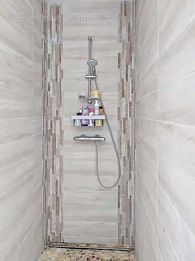 Maison à SAINT-LAURENT-DU-VAR