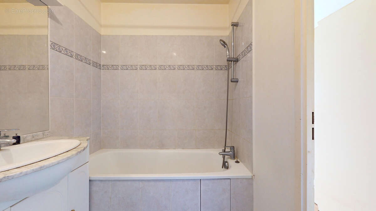 Appartement à LE PLESSIS-PATE