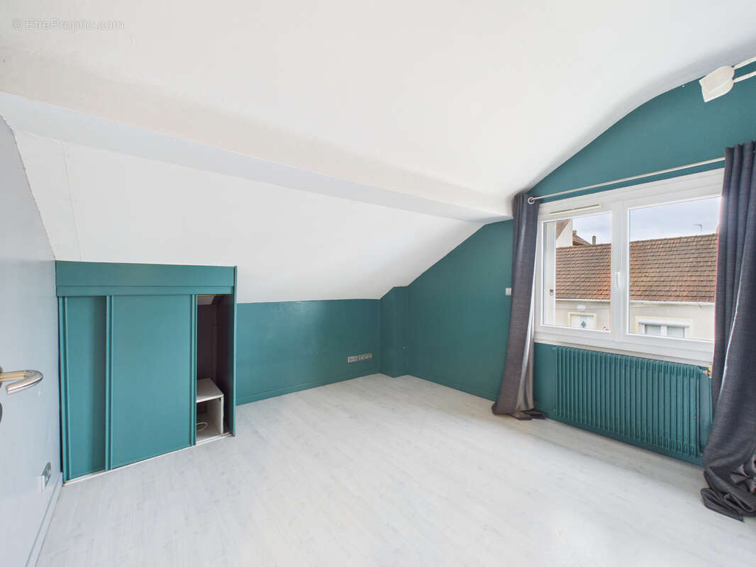 Maison à SARTROUVILLE