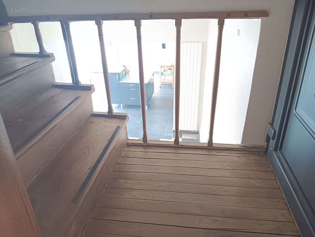 Maison à SAINT-CYR-SUR-LOIRE