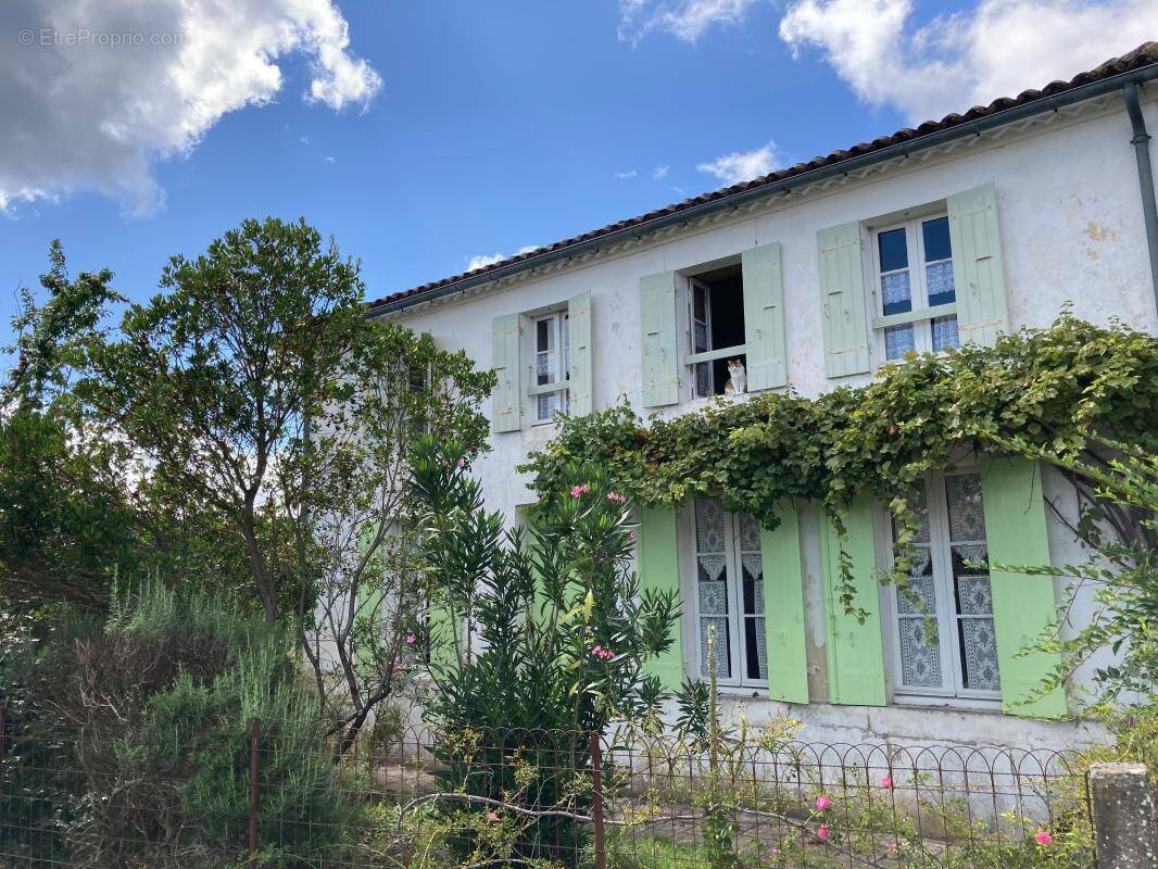 Maison à LES MATHES