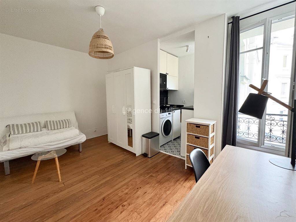 Appartement à PARIS-15E
