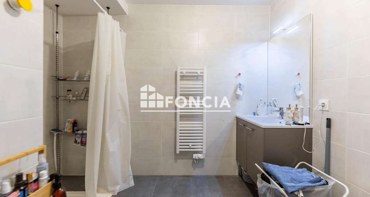 FONCIA STRASBOURG – Studio de 30 m² loué 4 944 €/an HC dans une résidence rénovée en 2019 avec ascenseur et terrasse collective. - photo 6
