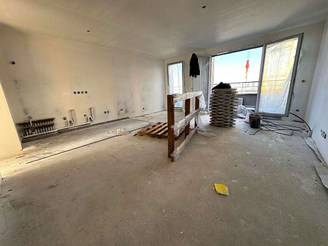 Appartement à LE BLANC-MESNIL