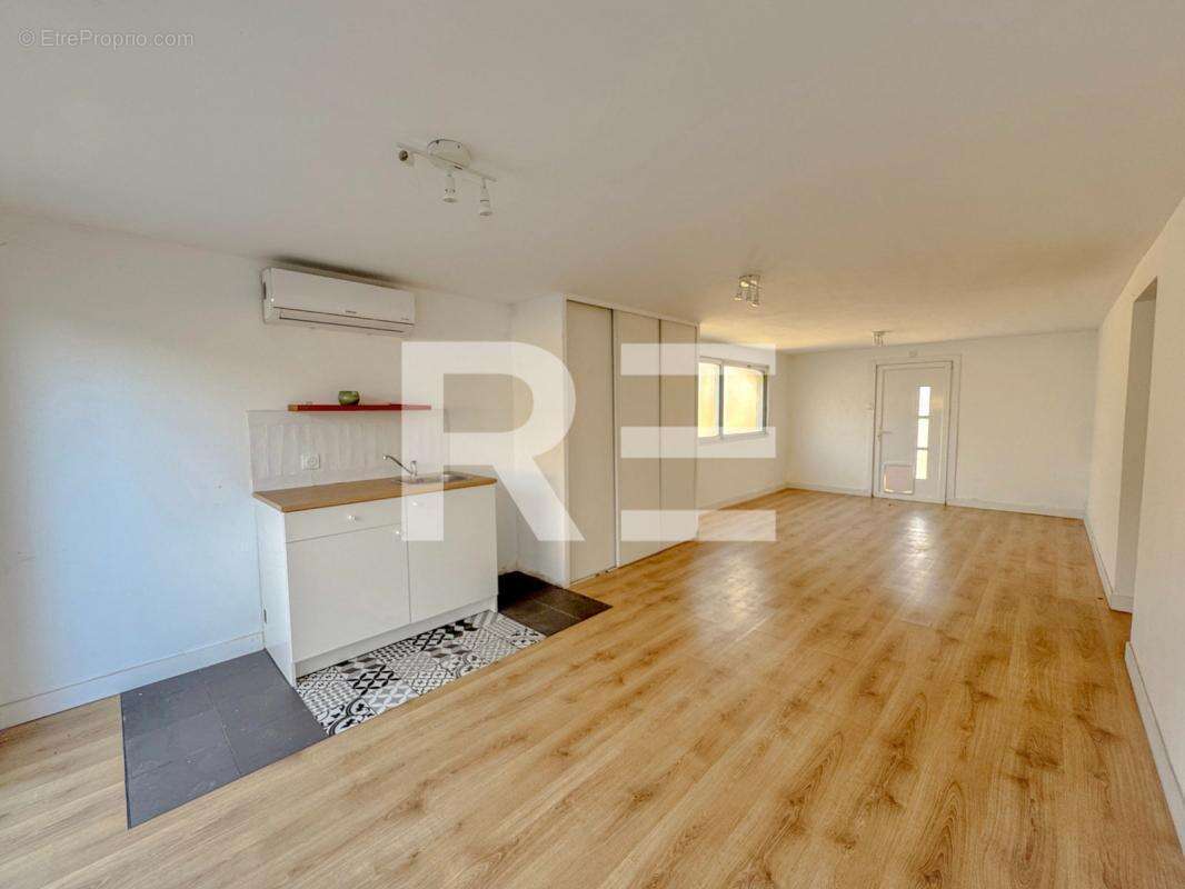 Maison à SAINT-GILLES