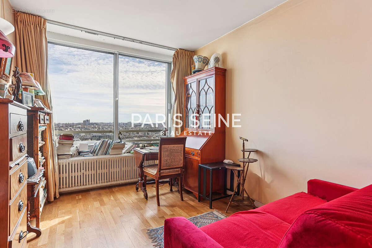 Appartement à PARIS-15E