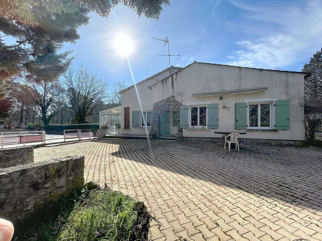 Maison à CALLAS
