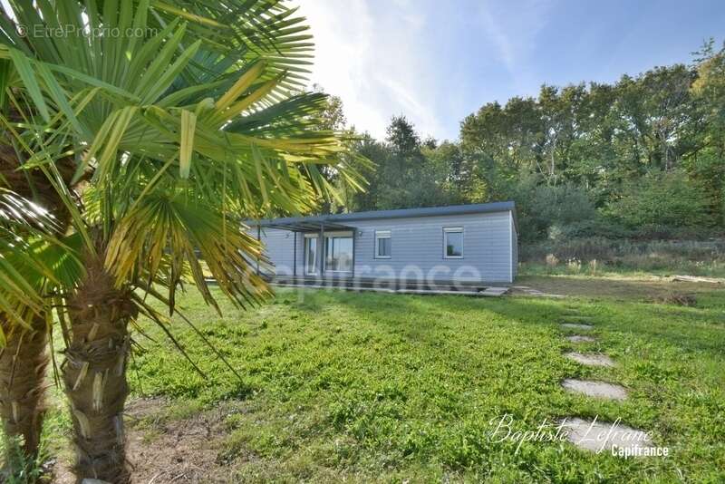 Maison à LA CHAPELLE-SAINT-LAUD