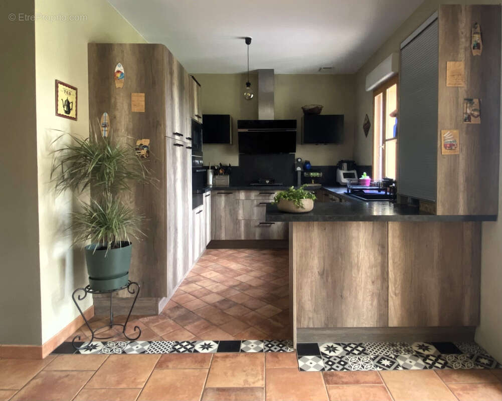 Maison à MORIGNY-CHAMPIGNY