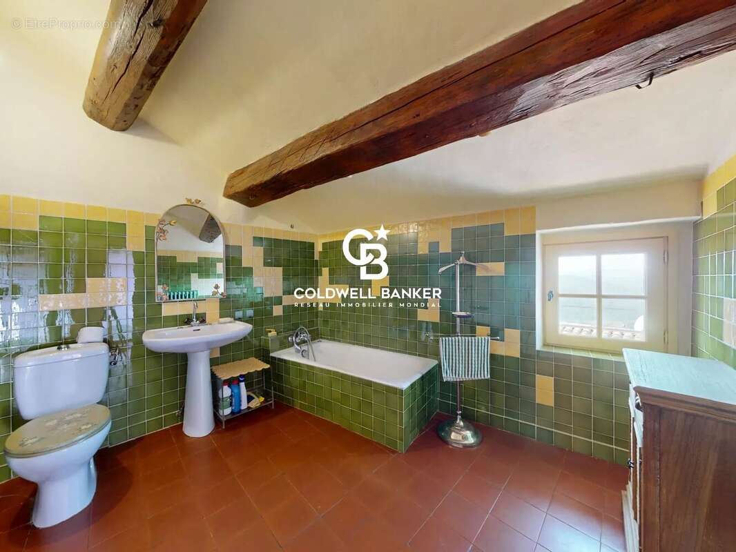 Appartement à GASSIN