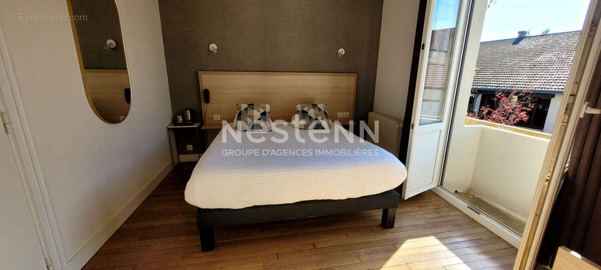 Commerce à MONT-PRES-CHAMBORD