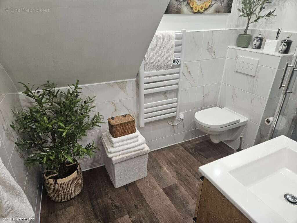 Élégante Demeure De Caractère En Pierre Avec Prestations Haut De Gamme Et Potentiel D’accueil - photo 20