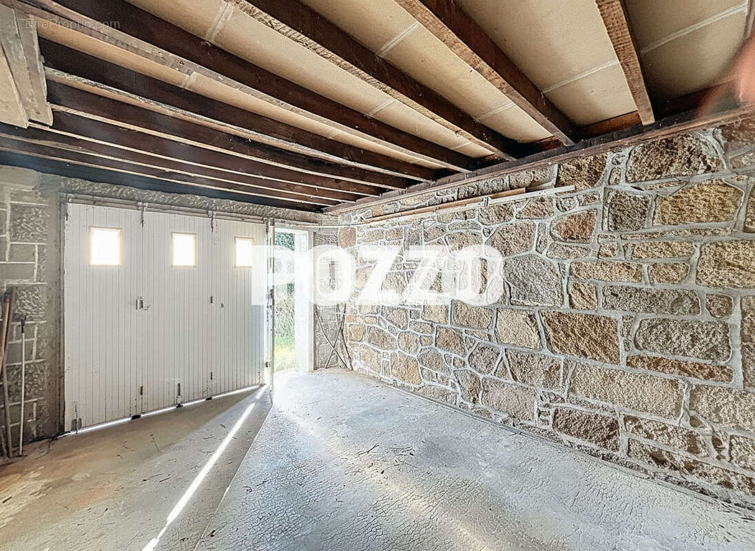 Maison à LOUVIGNE-DU-DESERT