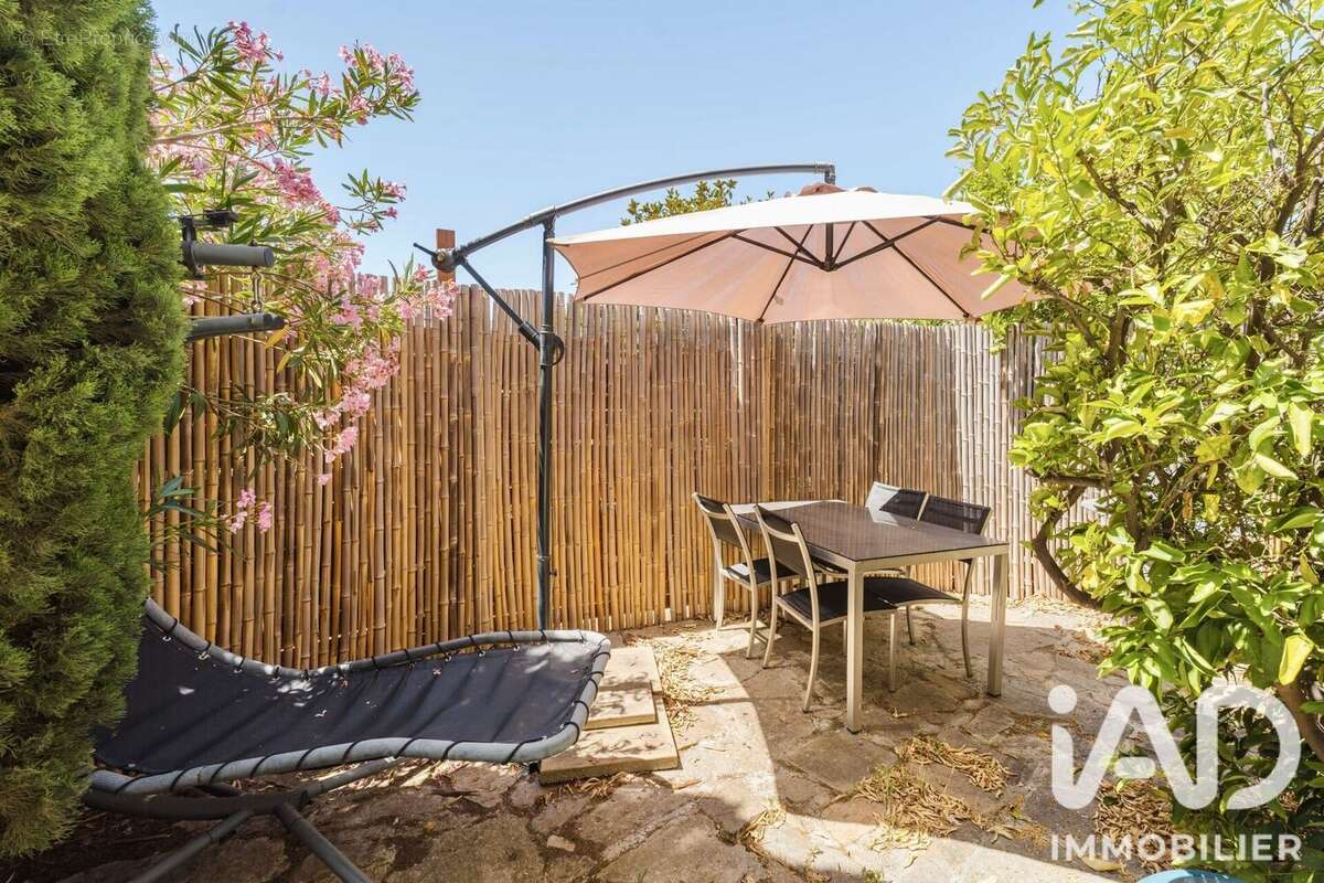 Photo 2 - Appartement à BORMES-LES-MIMOSAS