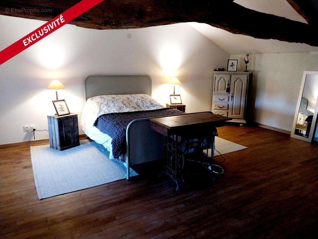 Maison de caractère de plus de 290 m² offrant actuellement 2 chambres et un potentiel de 4 à 5 chambres selon les besoins - photo 8