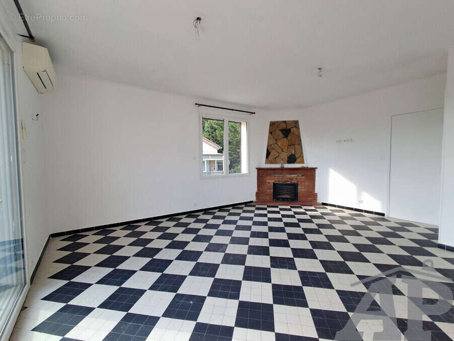 Appartement à DRAGUIGNAN