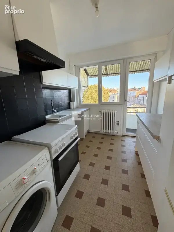 Appartement 3 pièces 64 m² à vendre à Lille (59000) - photo 3