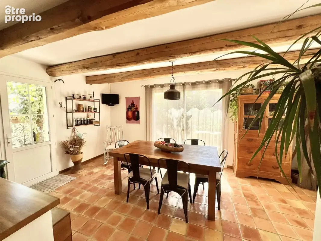 Bastide provençale de charme de 183.51 m² sur 1 980 m² de terrain paysagé avec piscine - photo 21