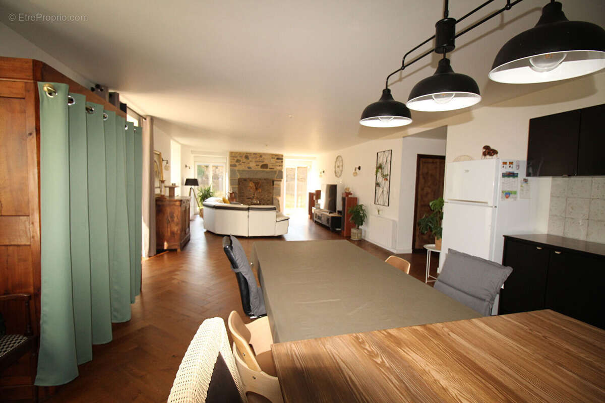 Plourhan, appartement plain pied 4 chambres, 136 m² avec 2 cours et garage - photo 7