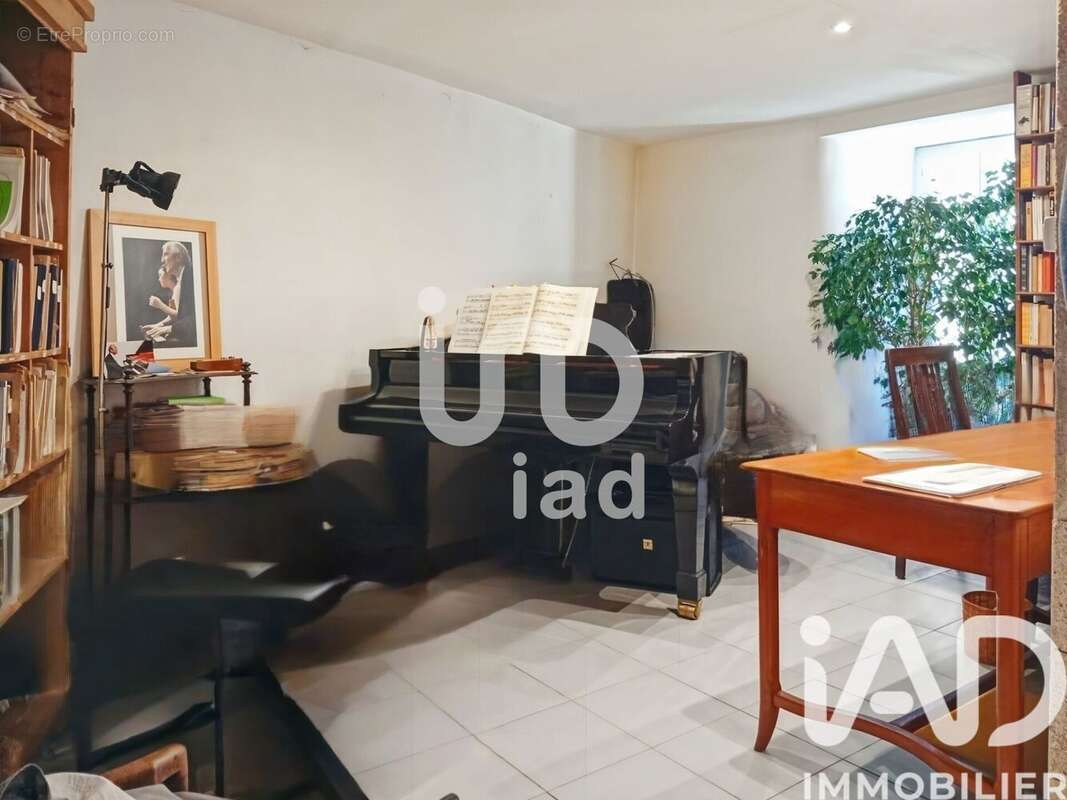 Photo 5 - Maison à ESTEZARGUES