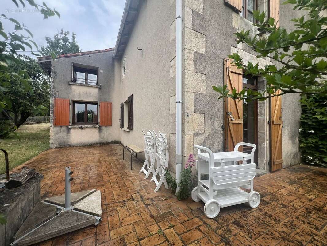 Maison à VALDIVIENNE