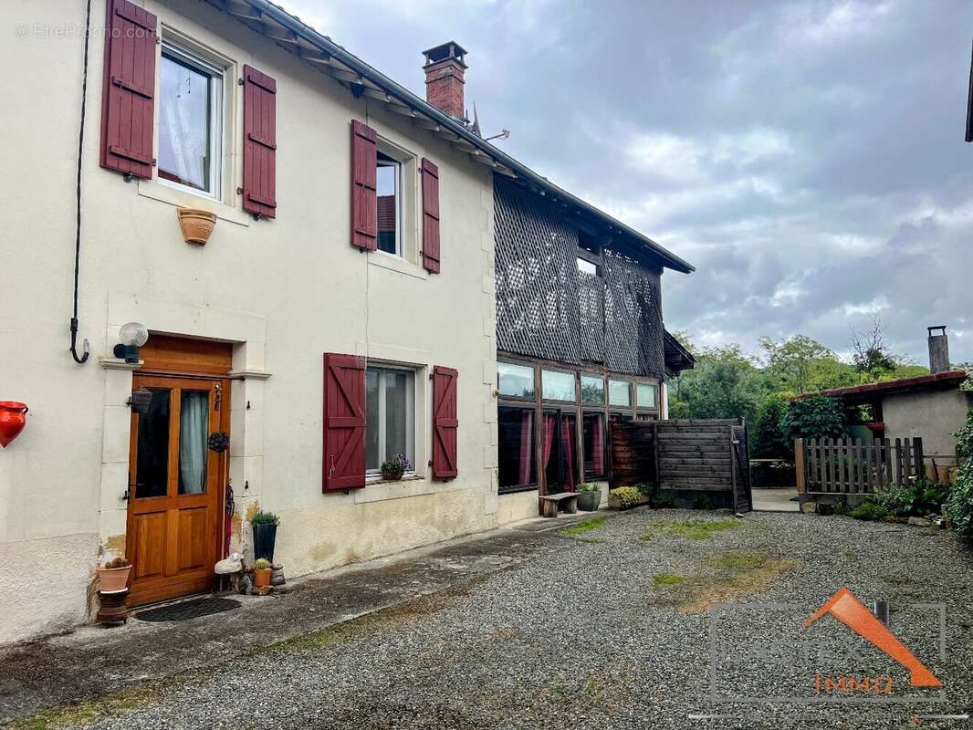 Maison à SALIES-DU-SALAT