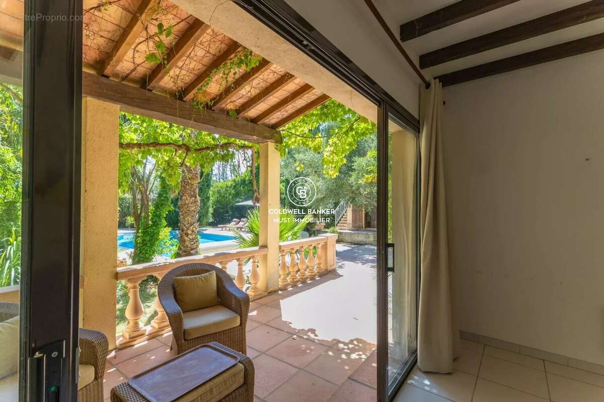 Bastide d'exception au cœur d'un parc arboré de 2.5 hectares - photo 15