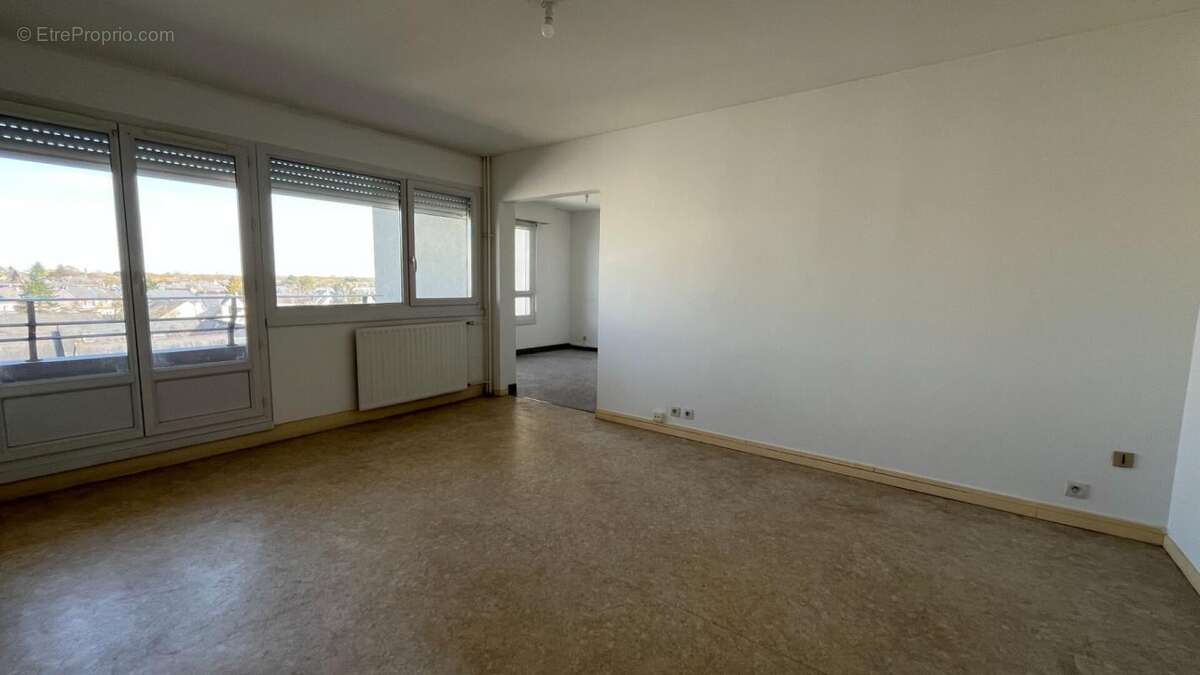 Les Ponts de Cé - T3 avec balcon 73 m² LA GUILLEBOTTE - photo 4