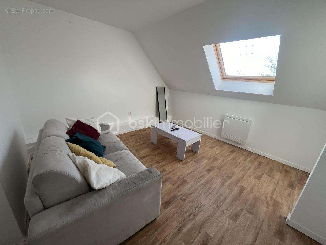 Maison à CRECY-LA-CHAPELLE