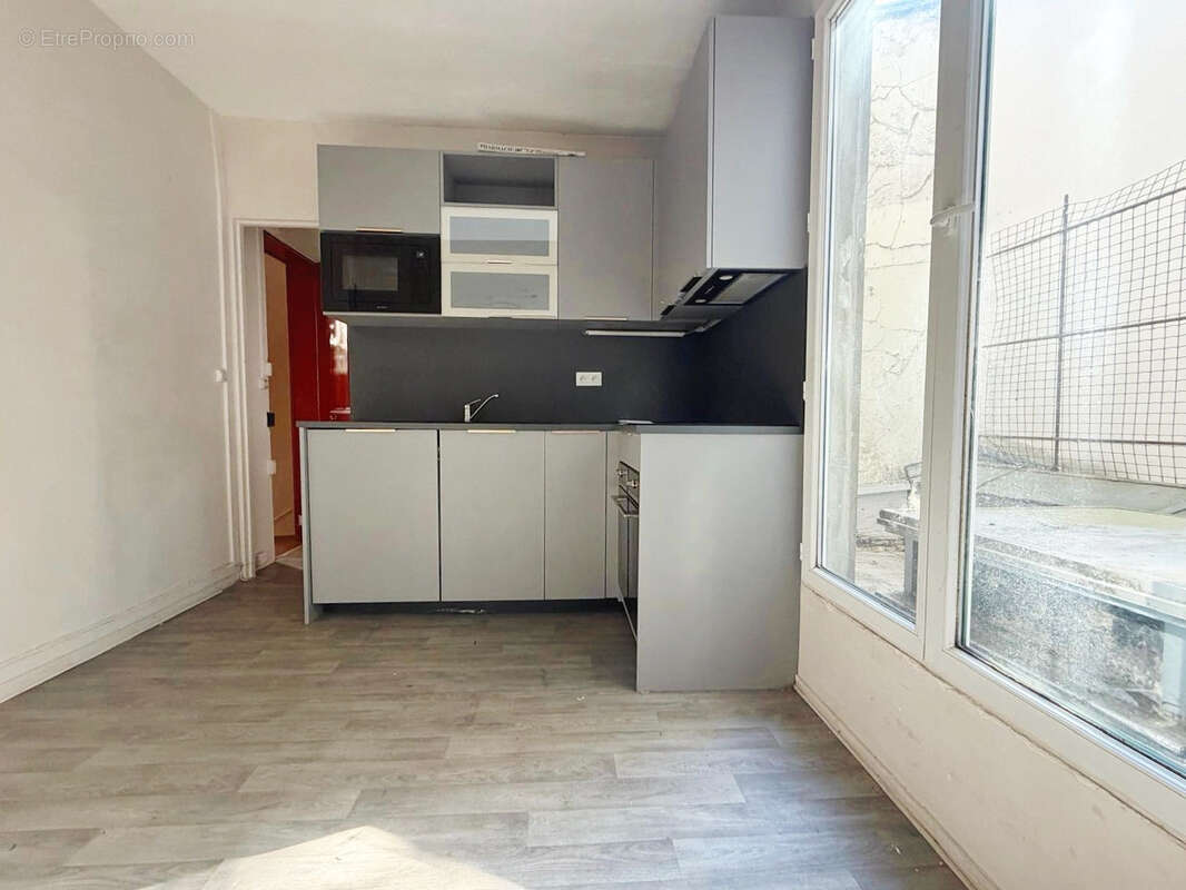 Appartement à PARIS-11E