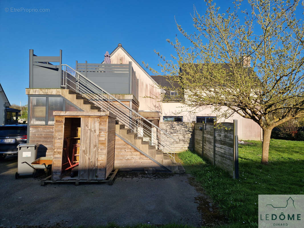 Maison à PLOUER-SUR-RANCE