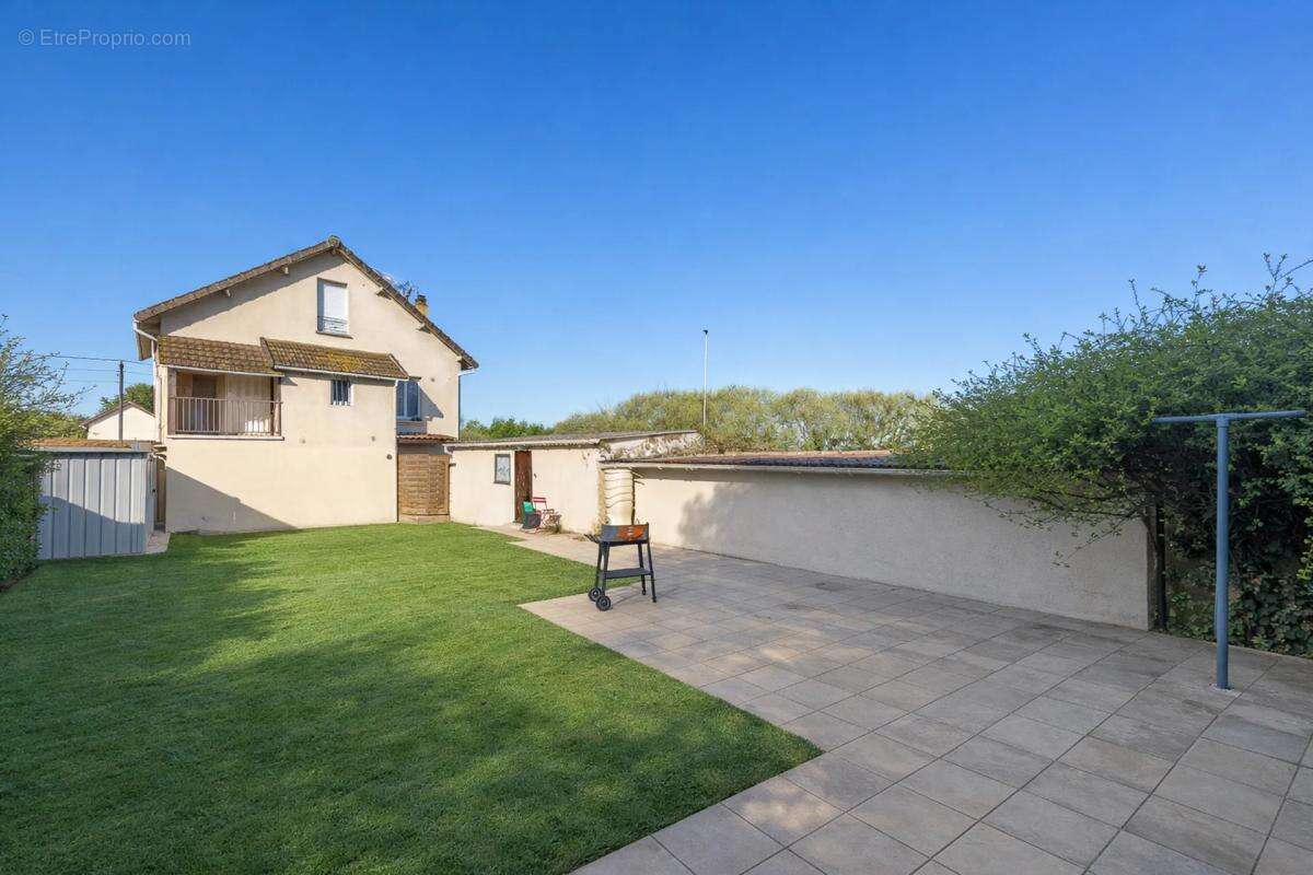 Maison à LAGNY-SUR-MARNE