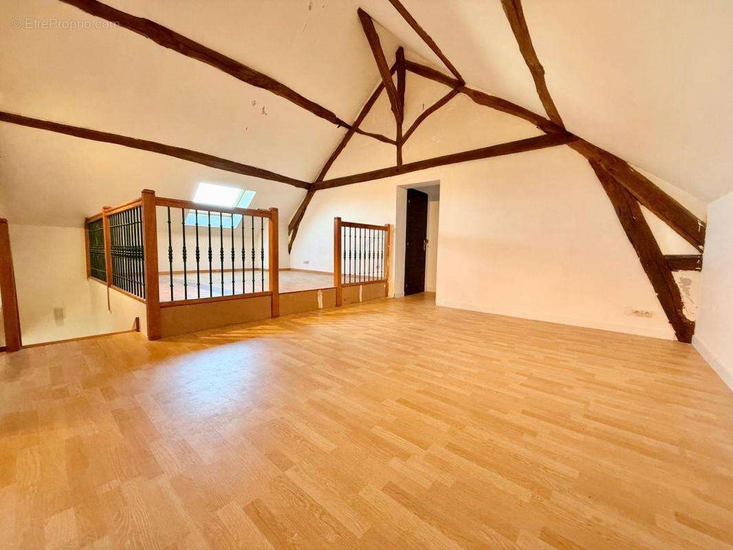 Maison à CHAMPEAUX