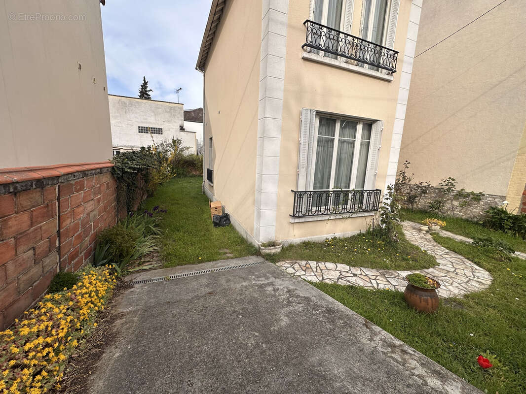 Maison à PIERREFITTE-SUR-SEINE