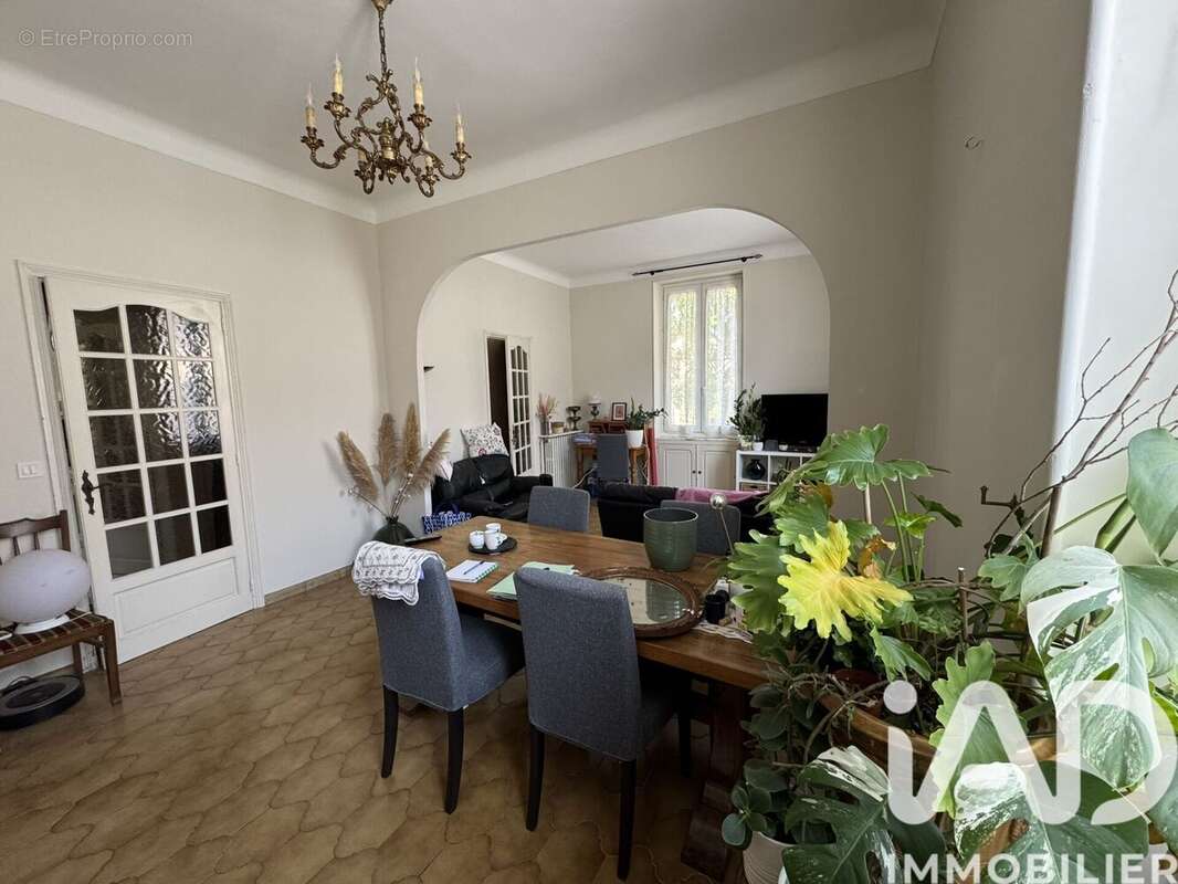 Photo 2 - Maison à NIMES