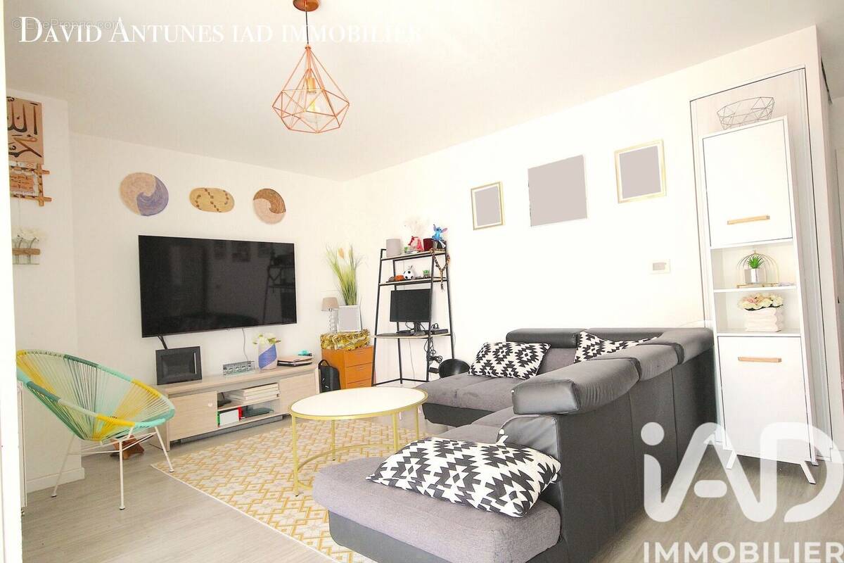 Photo 1 - Appartement à SAINT-GRATIEN