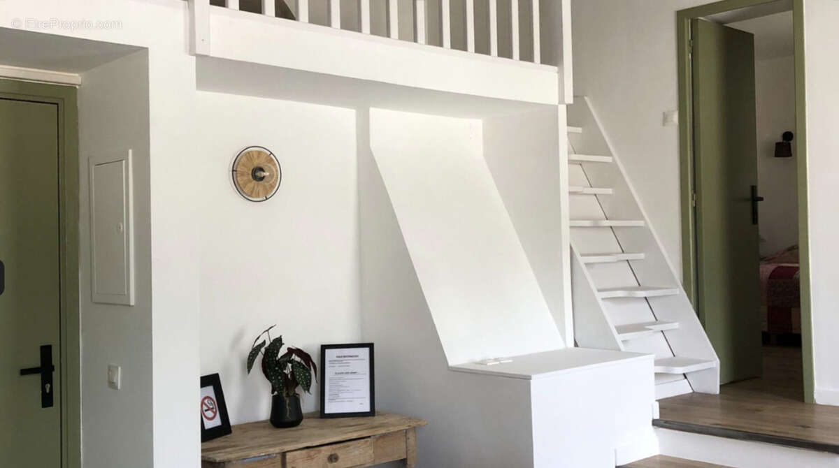 Maison à GREOUX-LES-BAINS