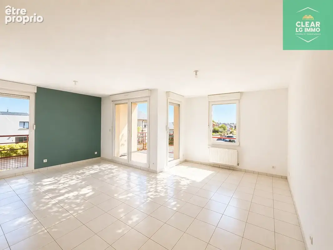Appartement F3 récent avec terrasse à Saint-Privat-la-Montagne - photo 2