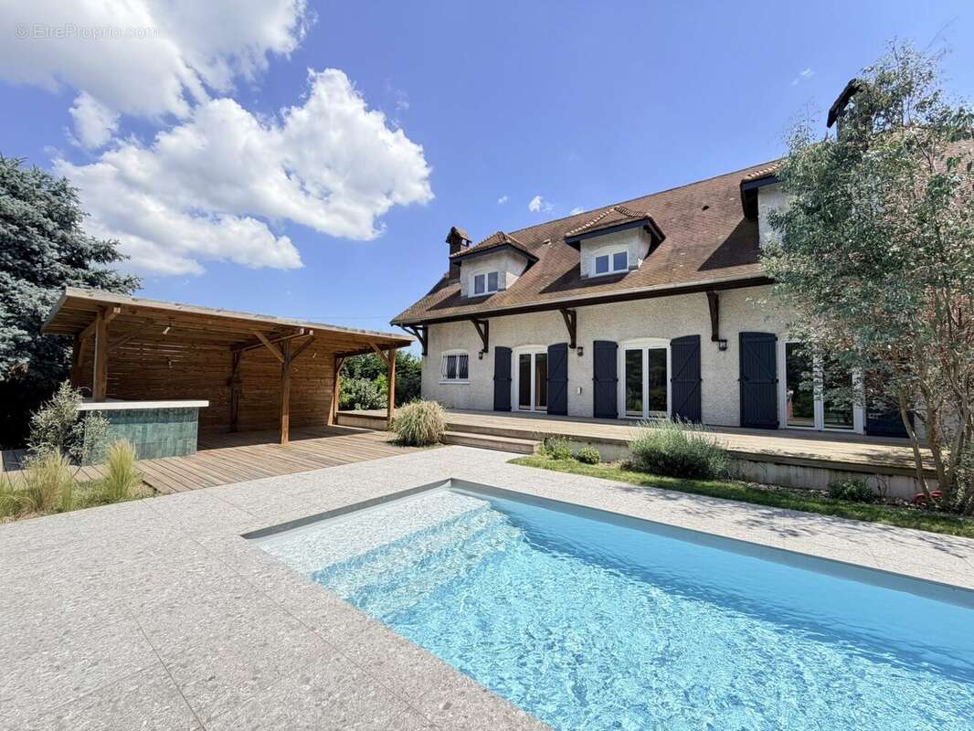 Maison à LA FOUILLOUSE