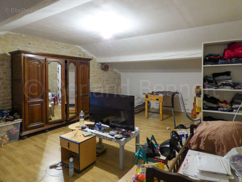Maison à CHEF-BOUTONNE
