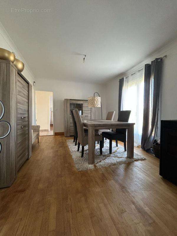 14100 Ouilly le Vicomte Maison plain-pied avec jardin 260 000 Euros - photo 4