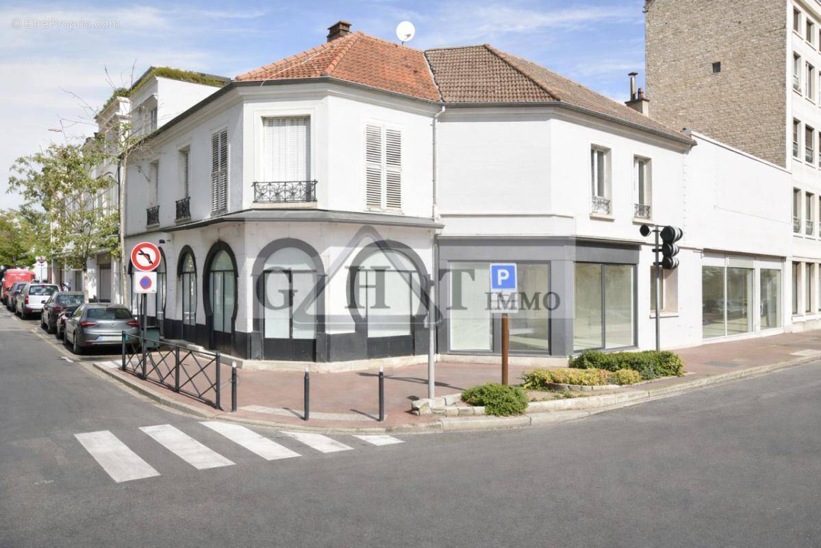 Commerce à SAINT-MAUR-DES-FOSSES