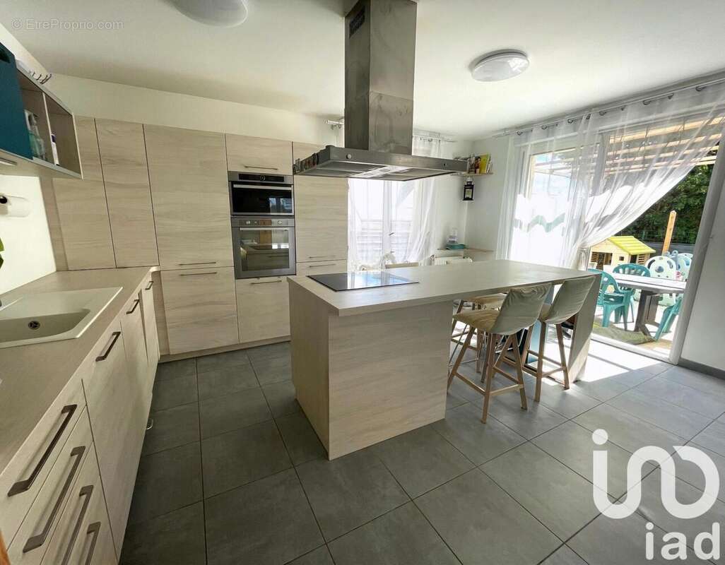 Photo 3 - Maison à LANDEVANT