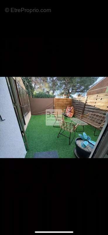 Maison à SAINTE-CECILE-LES-VIGNES